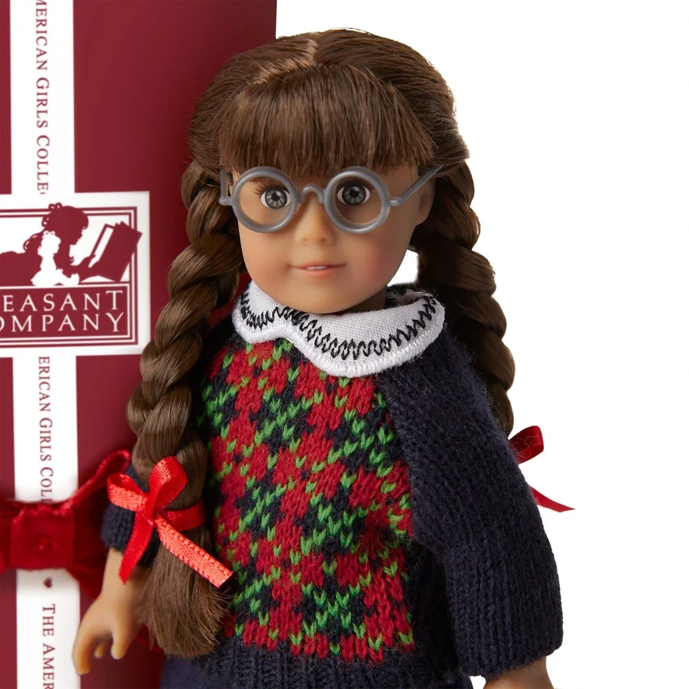 American Girl Mini Molly Doll Courtney Pleasant Company Book Catalogue Box New